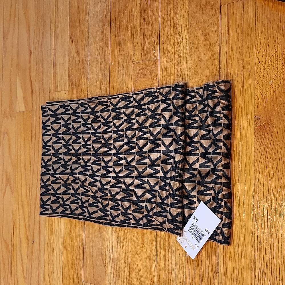 MICHAEL Michael kors infinity scarf NWT